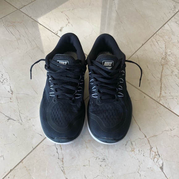 Sold‼️Women’s Nike Flex Run Sneakers👟🏃🏾‍♀️ - Picture 2 of 7